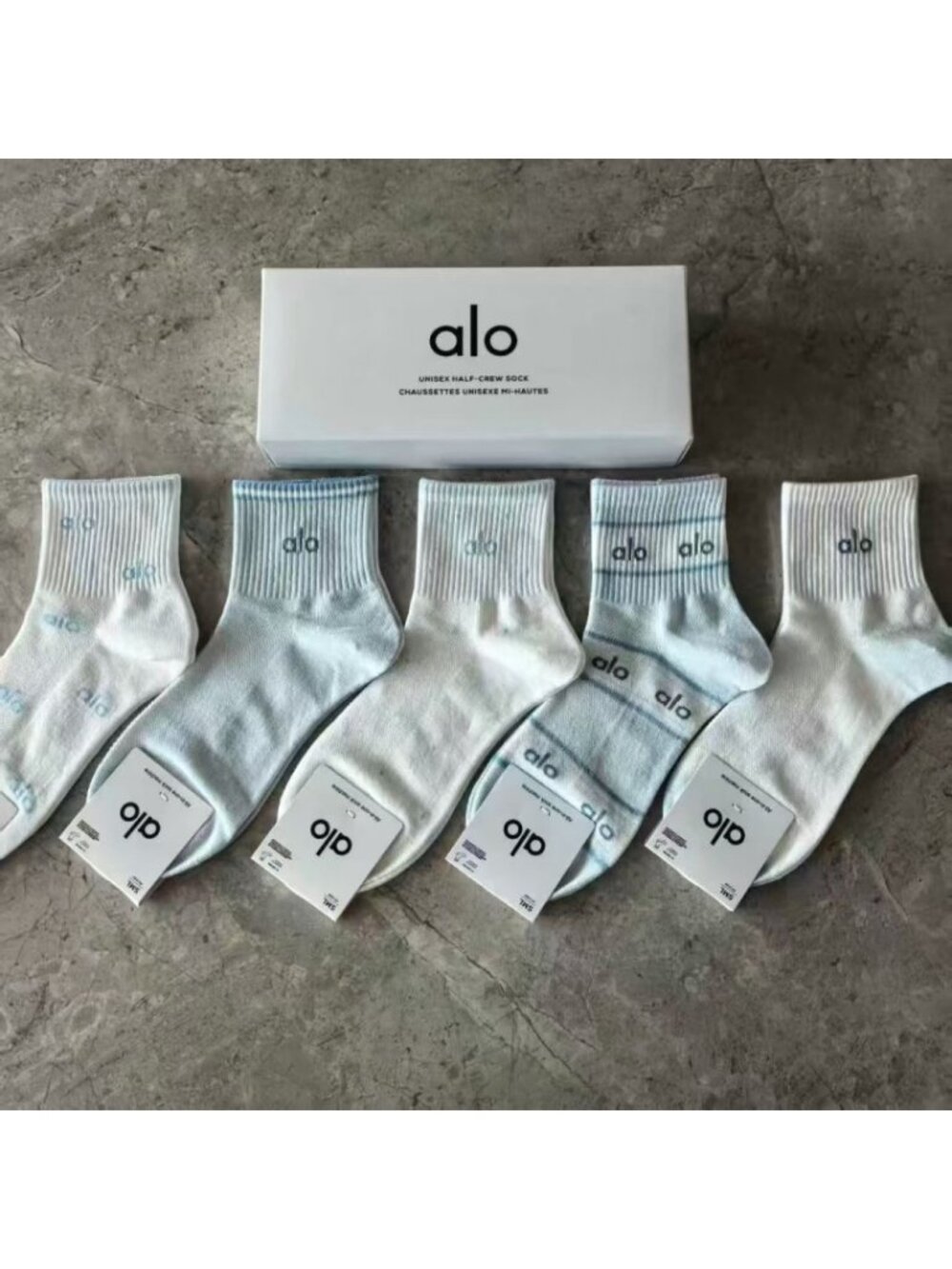 A53- ALO Yoga Women's Sky Blue & White Mesh Half-Crew Socks 5-Pair Box Set